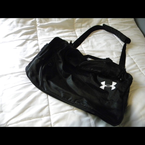 Under Armour Duffle bag - Picture 2 of 3
